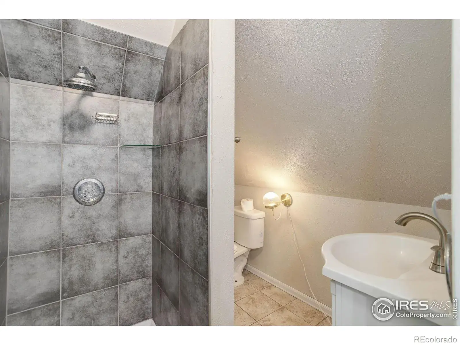 12312025010111 1600 25