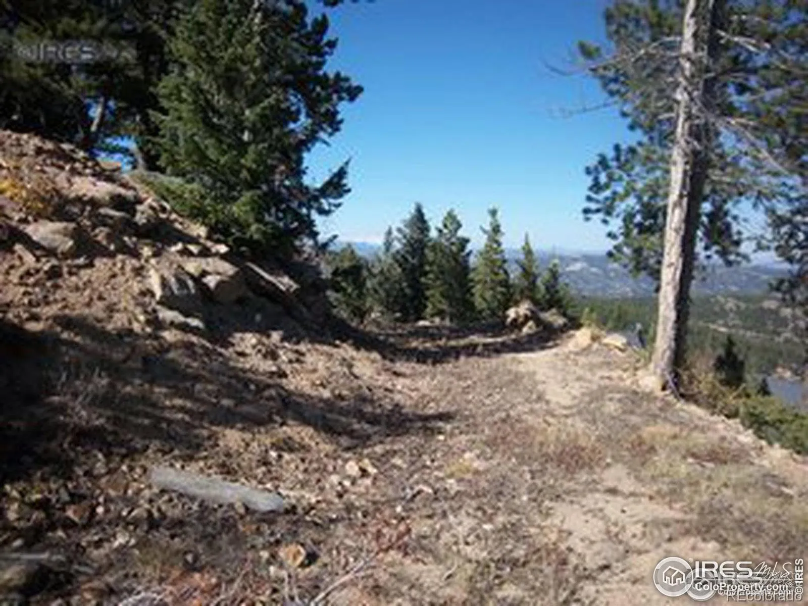 11717 Coal Creek Heights Drive Golden CO 80403 MLS #RECIR1050045 04132026073715 1600 7