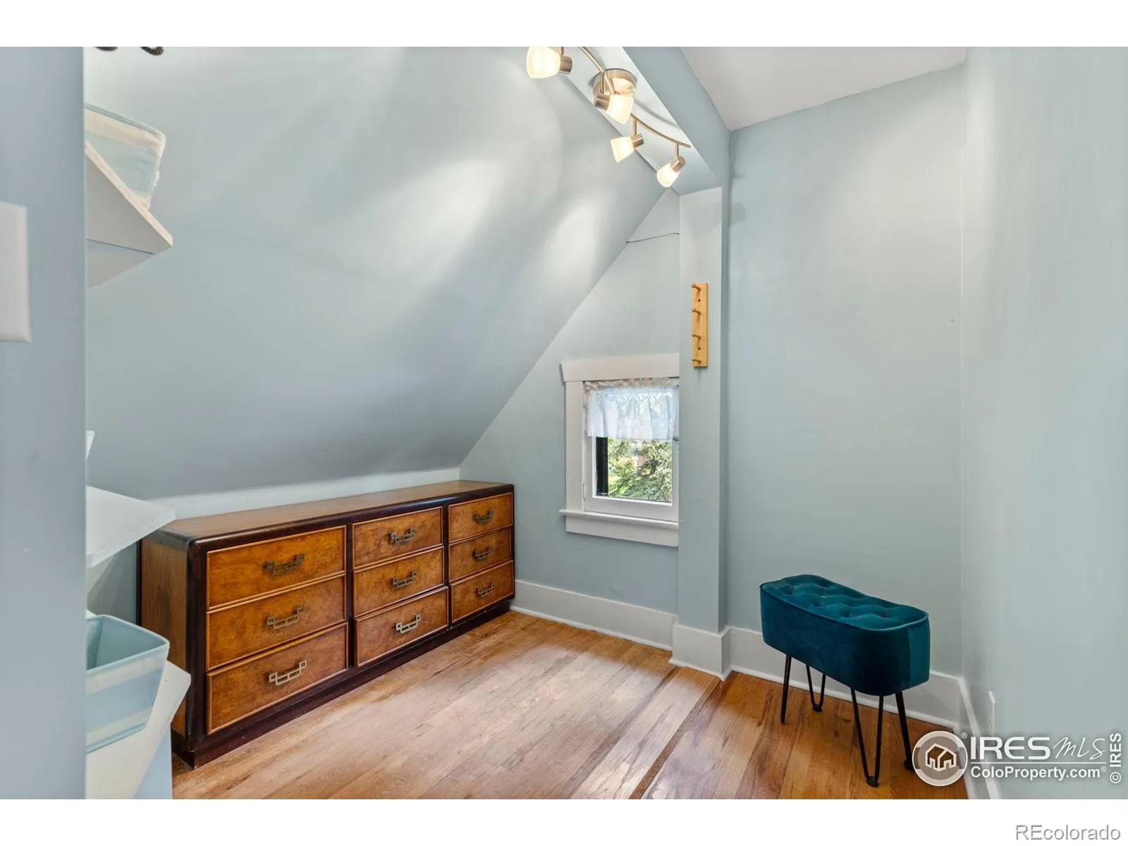 04082026004737 1600 17