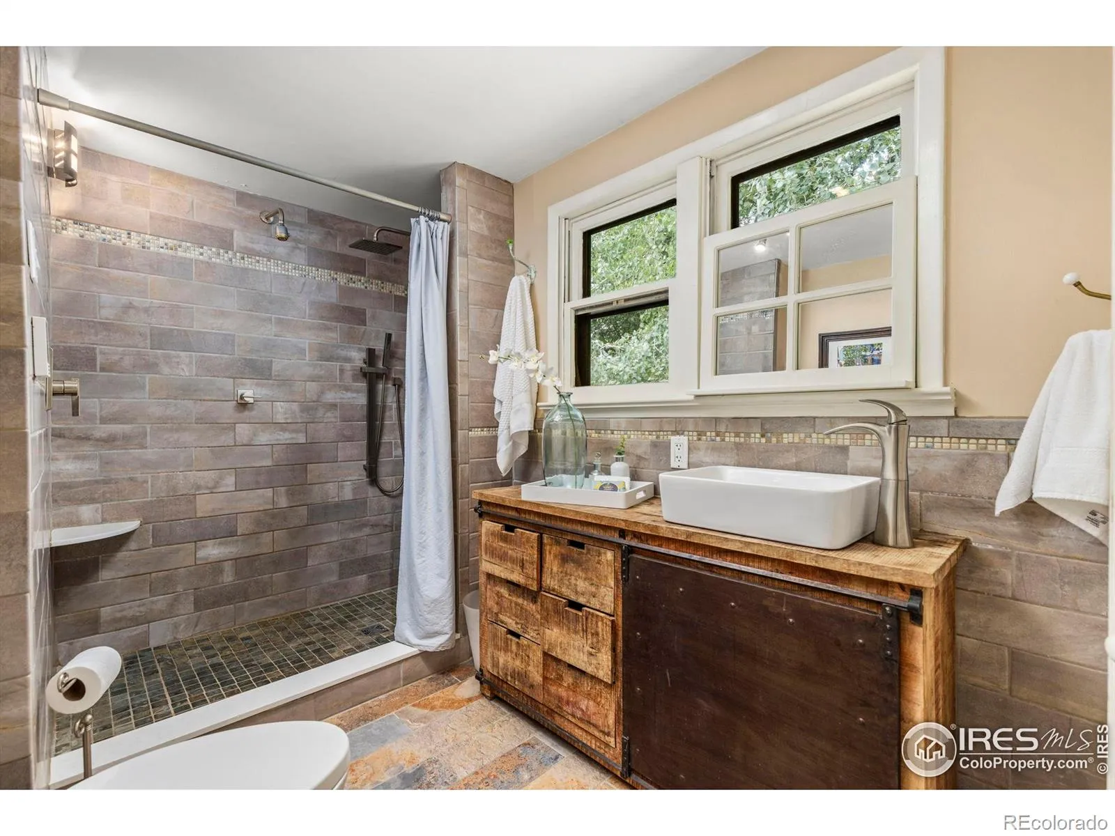 04082026004737 1600 20