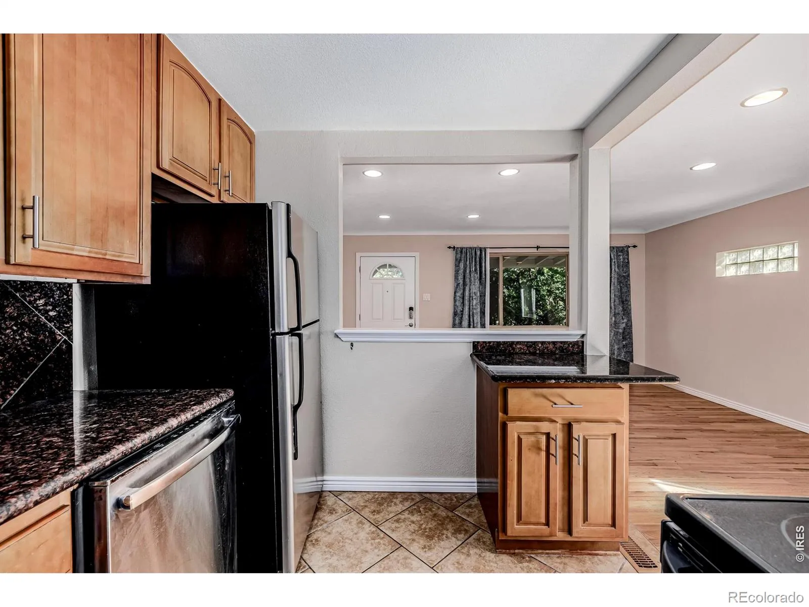 2675 Pontiac Street Denver CO 80207 MLS #RECIR1050562 04272026220828 1600 10