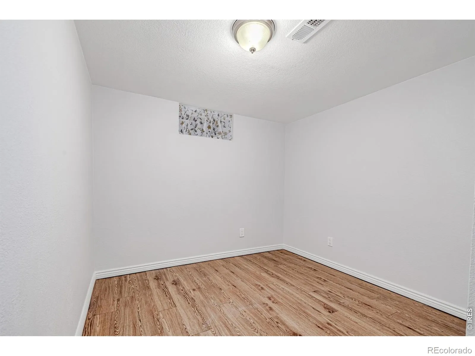 2675 Pontiac Street Denver CO 80207 MLS #RECIR1050562 04272026220828 1600 25