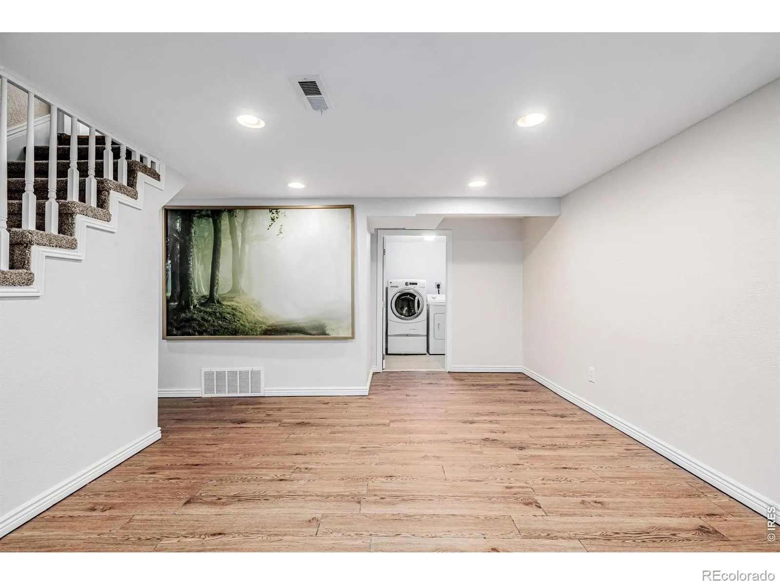 2675 Pontiac Street Denver CO 80207 MLS #RECIR1050562 04272026220828 1600 29