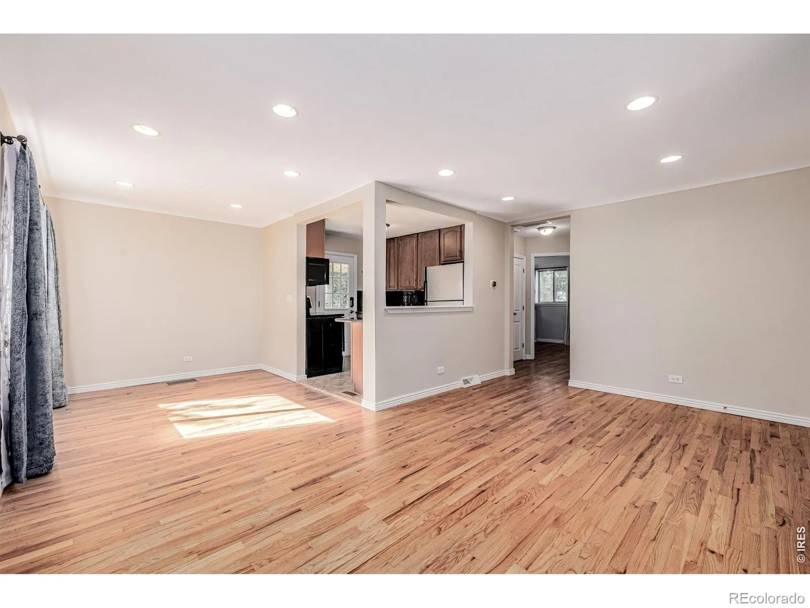 2675 Pontiac Street Denver CO 80207 MLS #RECIR1050562 04272026220828 1600 3