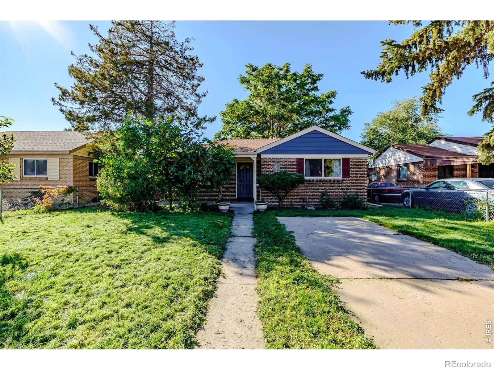2675 Pontiac Street Denver CO 80207 MLS #RECIR1050562 04272026220828 1600 34