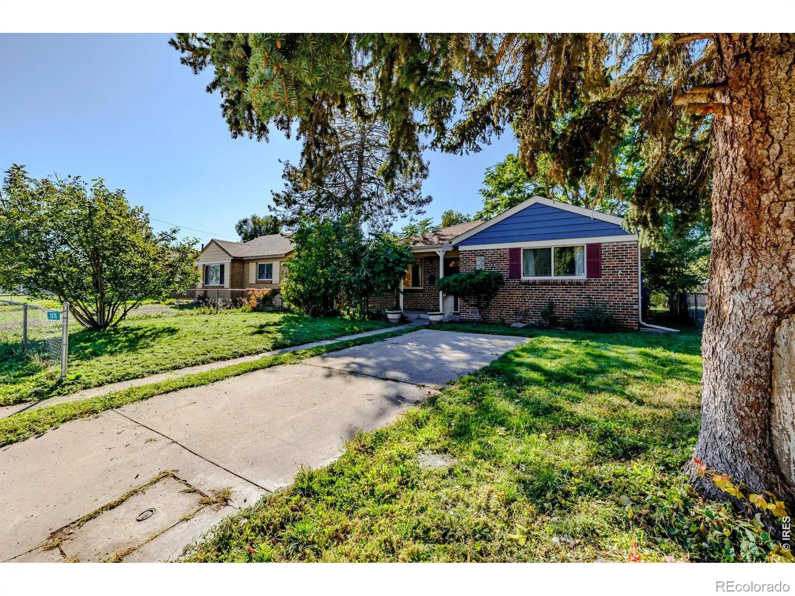 2675 Pontiac Street Denver CO 80207 MLS #RECIR1050562 04272026220828 1600 37