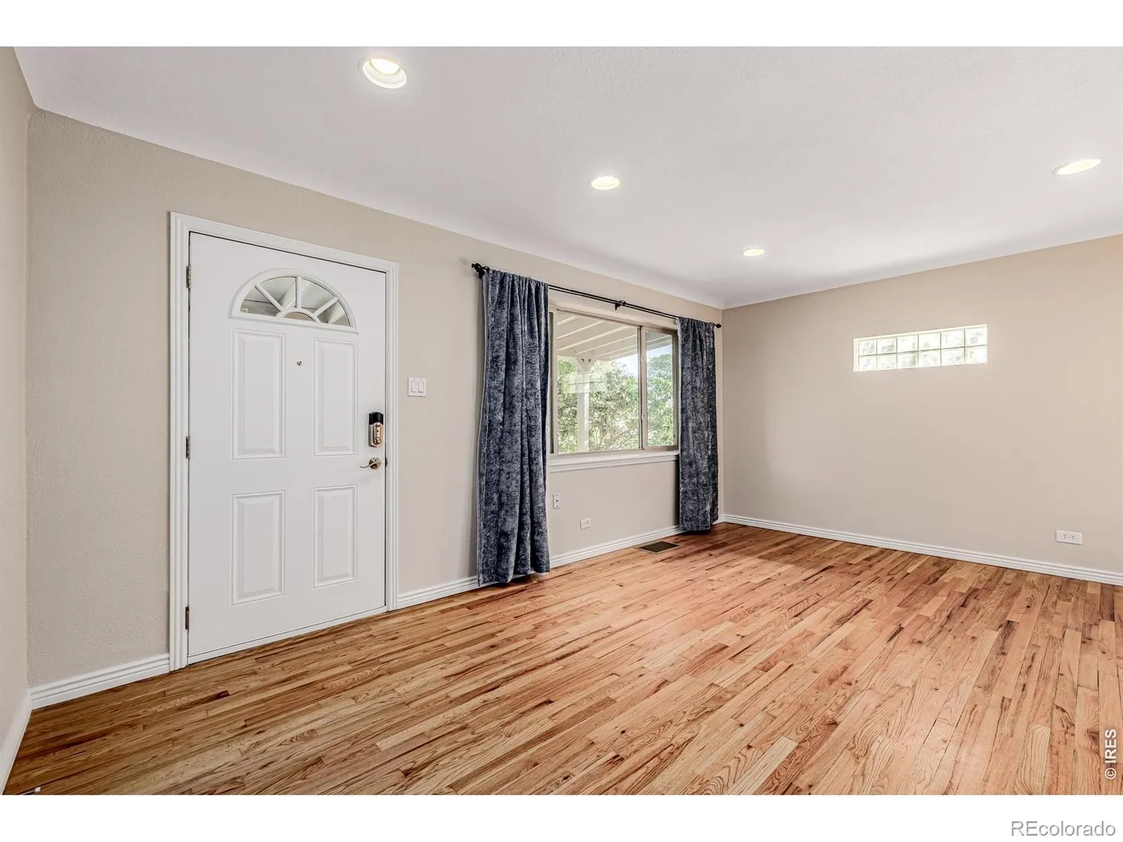 2675 Pontiac Street Denver CO 80207 MLS #RECIR1050562 04272026220828 1600 4