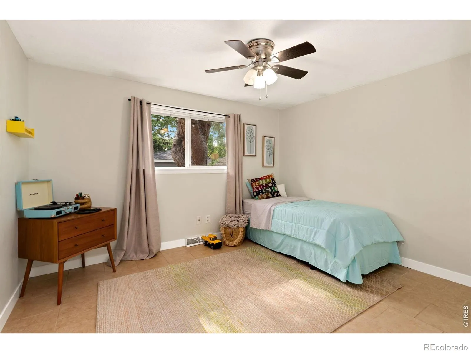 04122026182126 1600 12