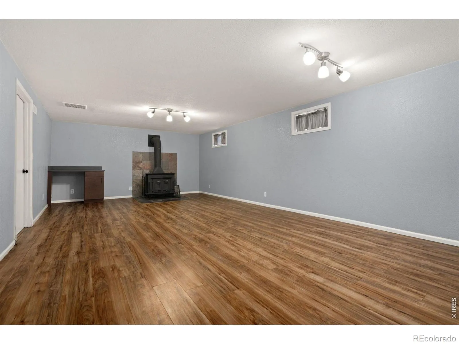 04122026182126 1600 14