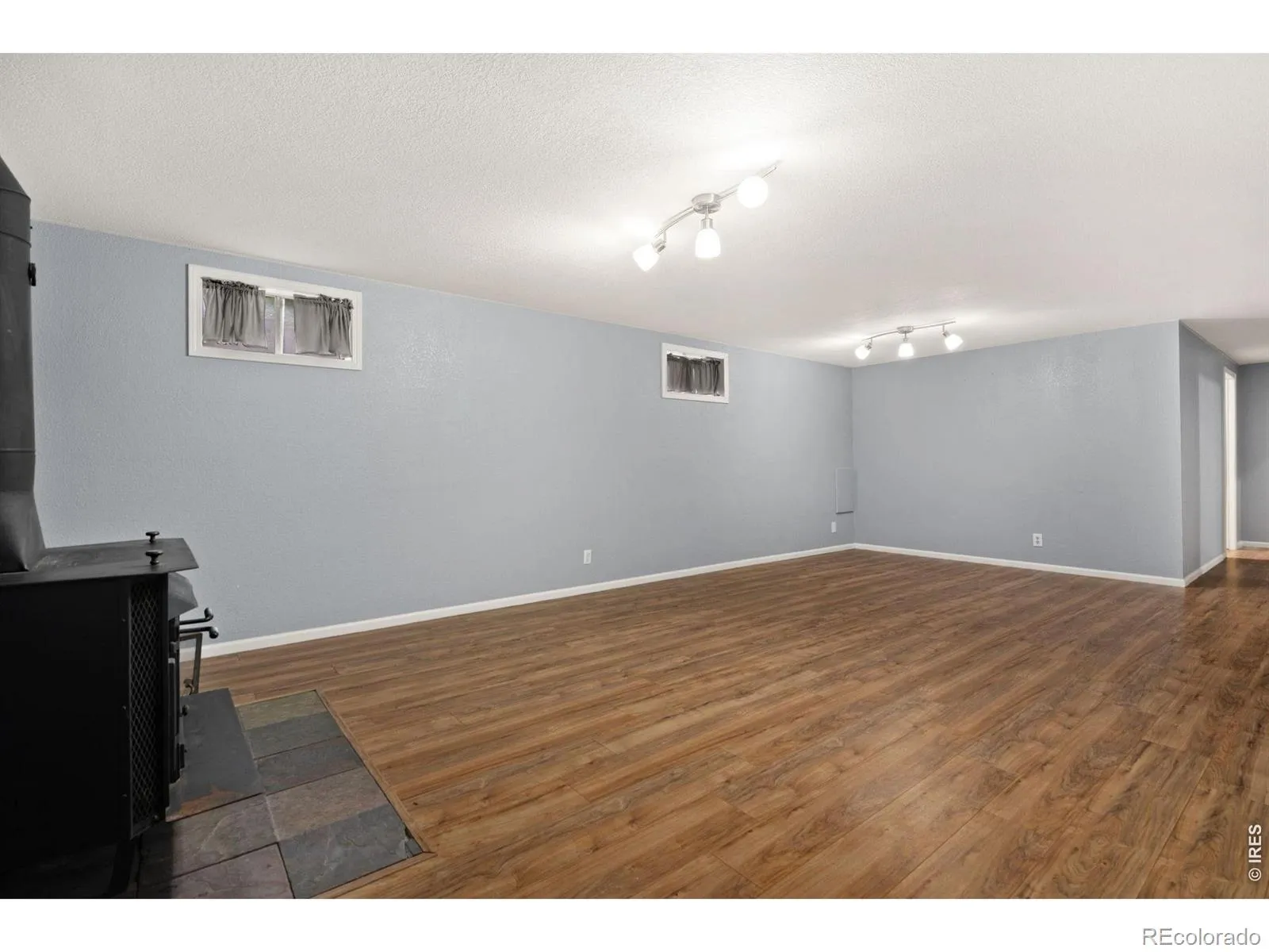 04122026182126 1600 15