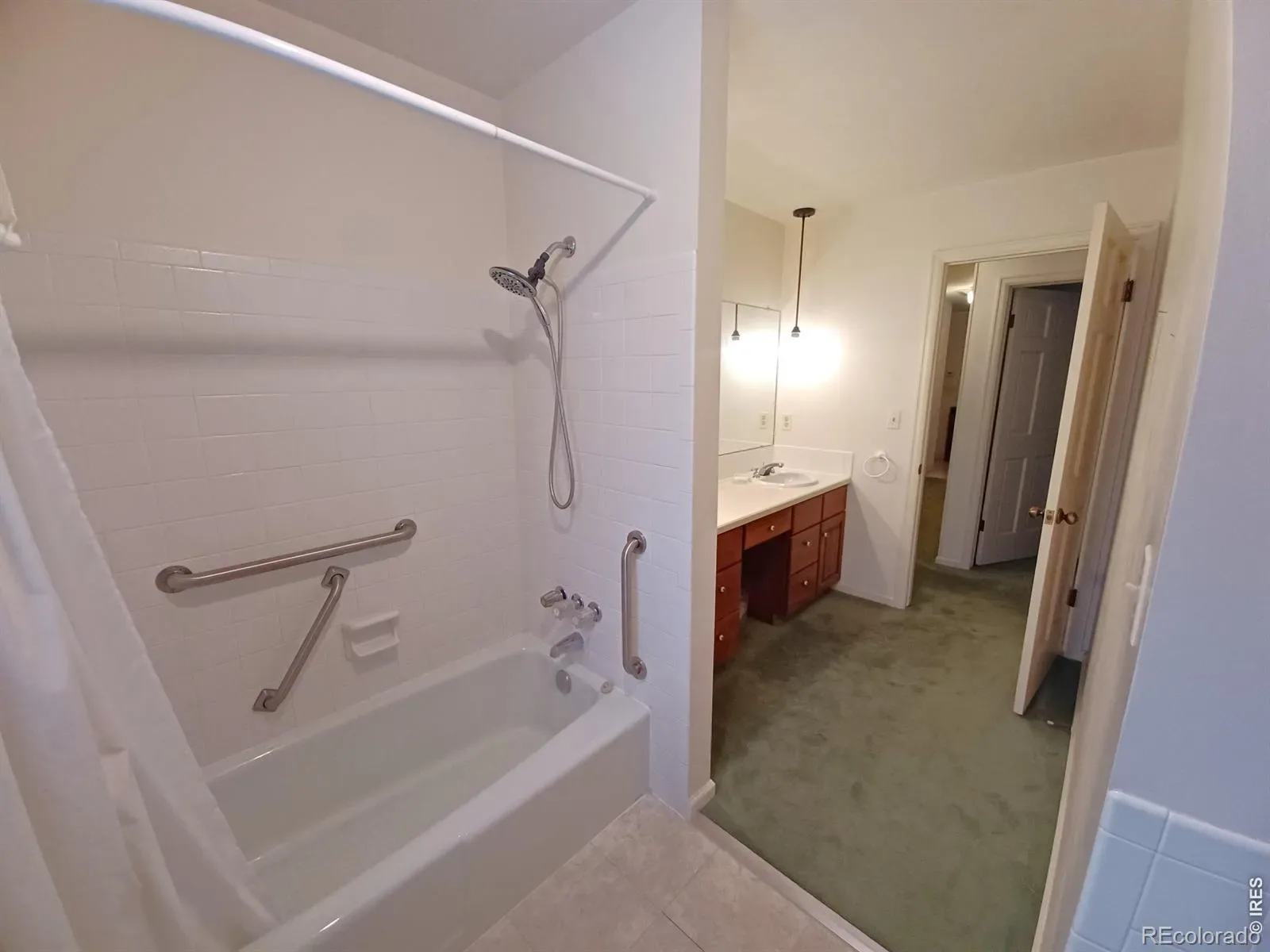 03272026003018 1600 36