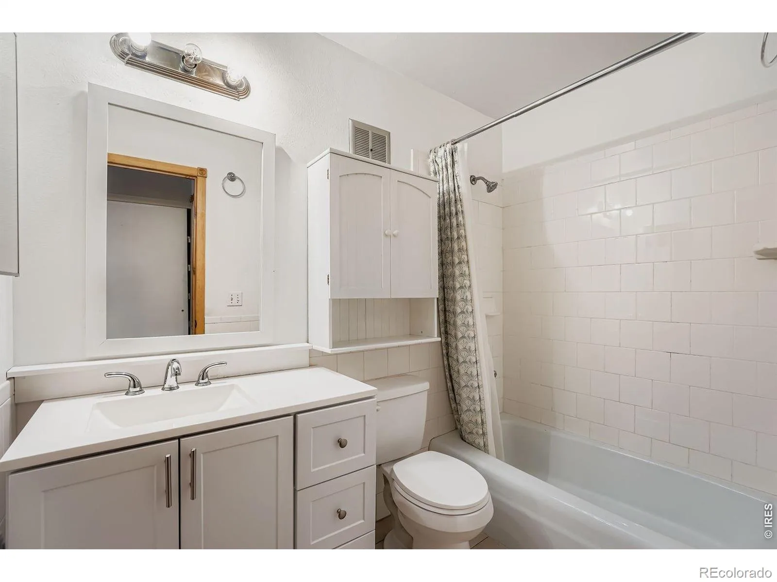 2469 S Xanadu Way #A Aurora CO 80014 | MLS #RECIR1050804 06182026160124 1600 15