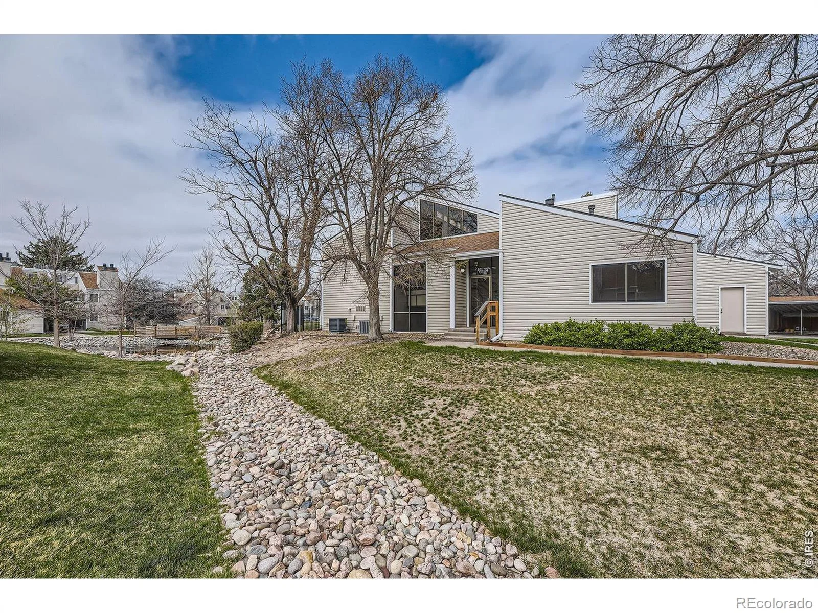 2469 S Xanadu Way #A Aurora CO 80014 | MLS #RECIR1050804 06182026160124 1600 27