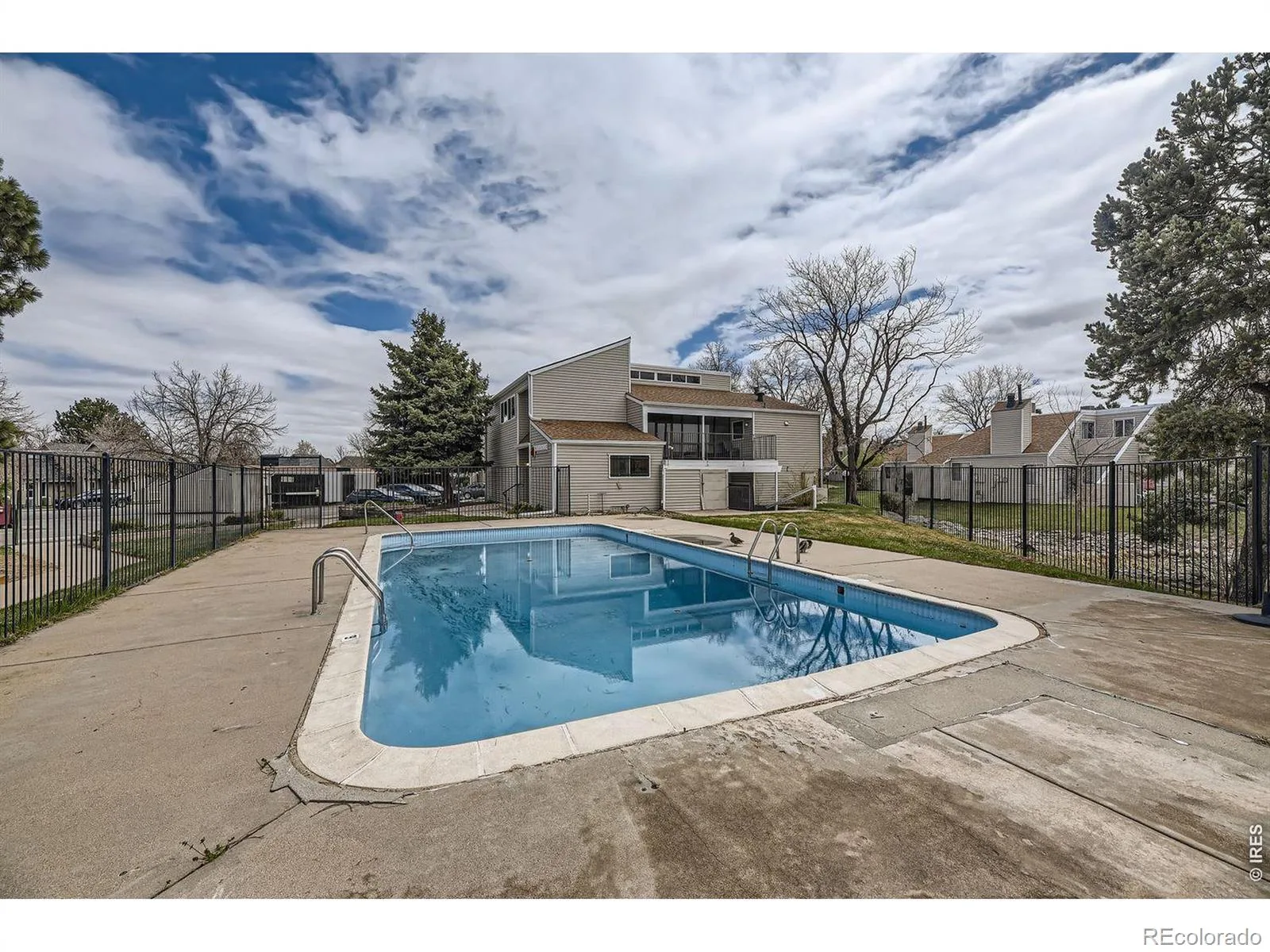 2469 S Xanadu Way #A Aurora CO 80014 | MLS #RECIR1050804 06182026160124 1600 28
