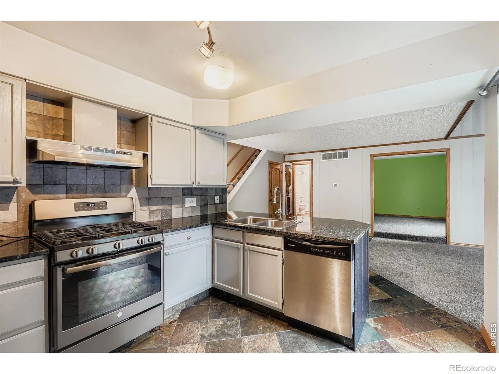 2469 S Xanadu Way #A Aurora CO 80014 | MLS #RECIR1050804 06182026160124 1600 5