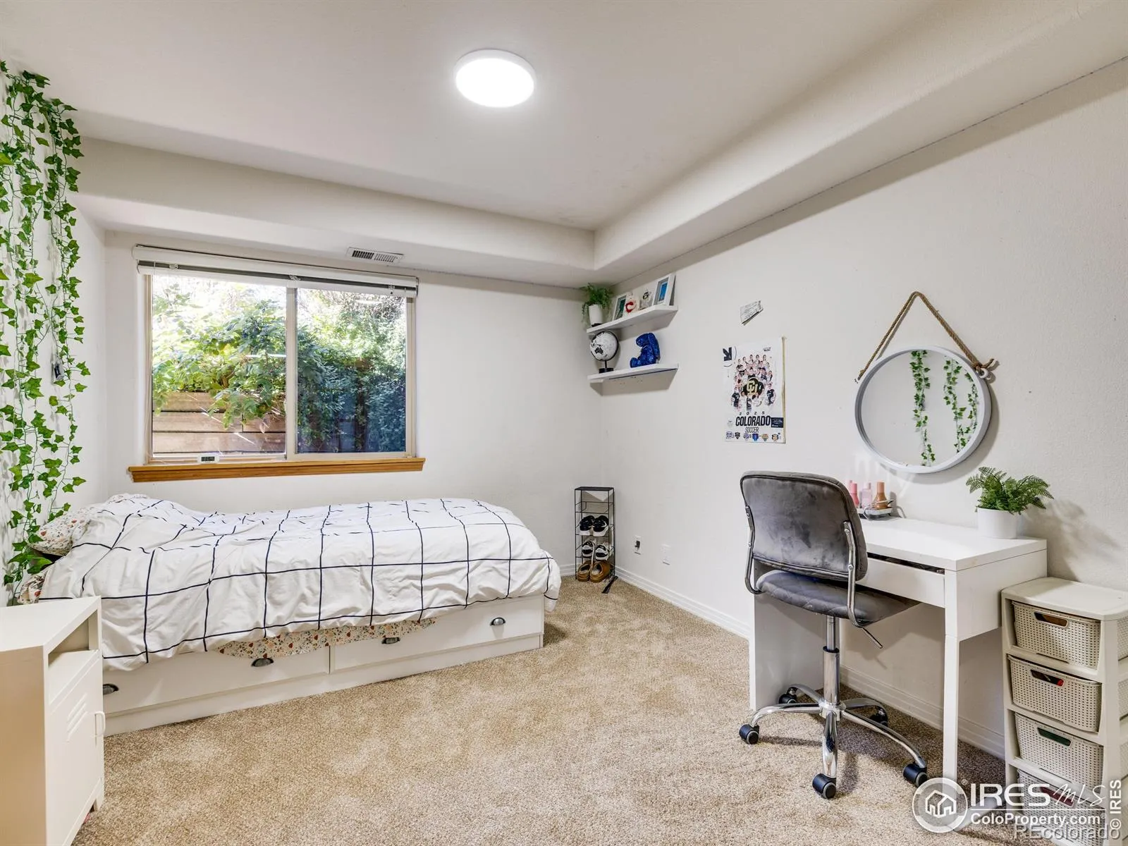 04162026212655 1600 27