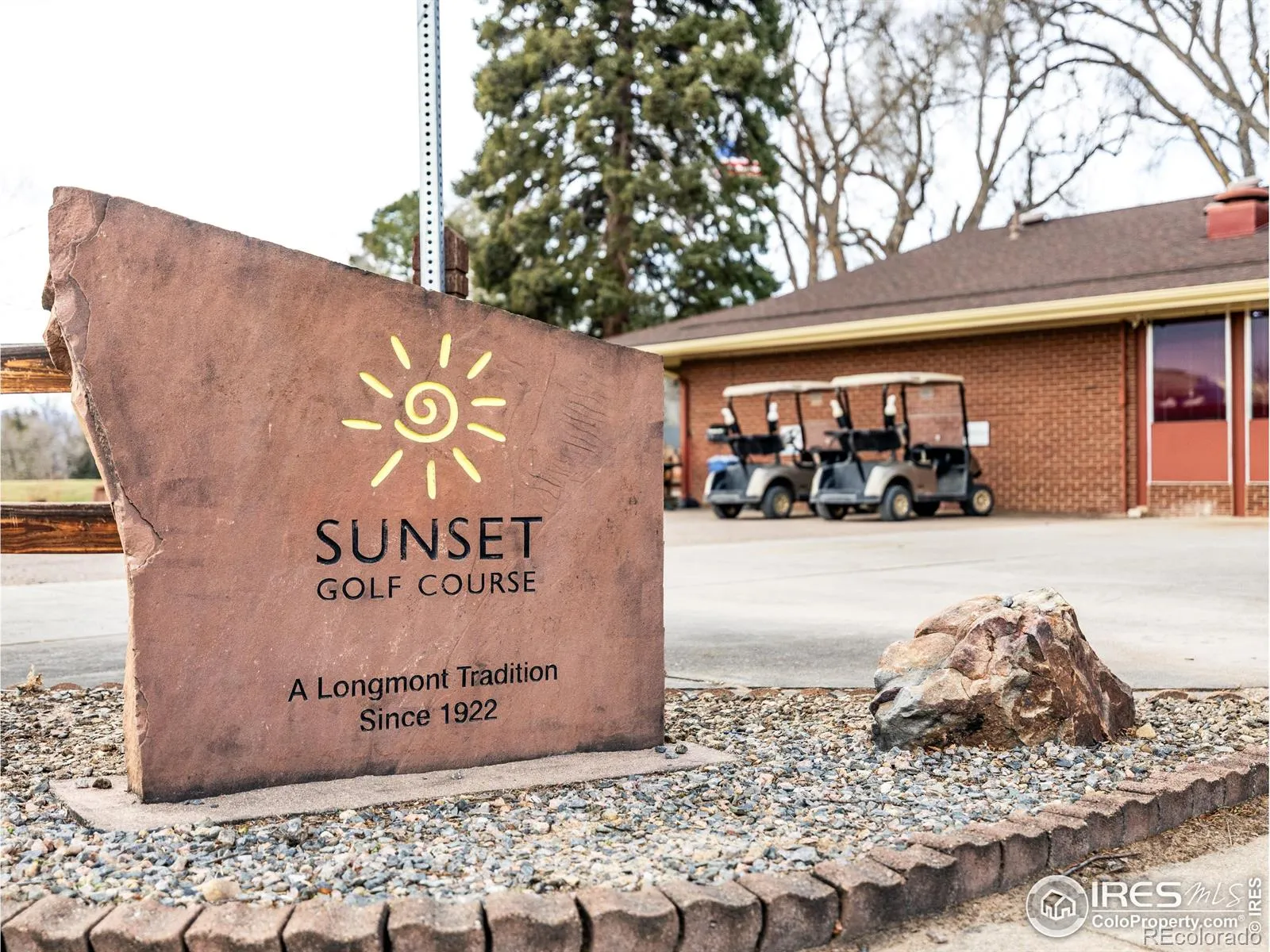 04162026212655 1600 40