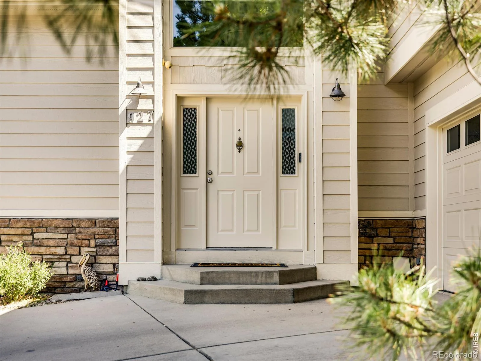 927 Hover Ridge Circle Longmont CO 80501 MLS #RECIR1050951 06092026023429 1600 1