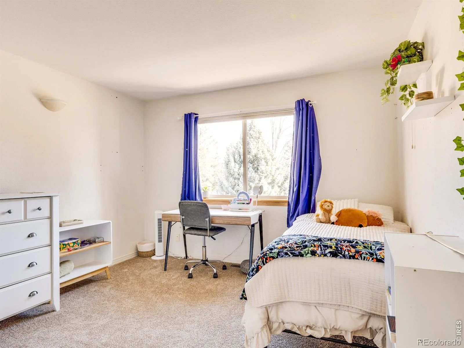 927 Hover Ridge Circle Longmont CO 80501 MLS #RECIR1050951 06092026023429 1600 22
