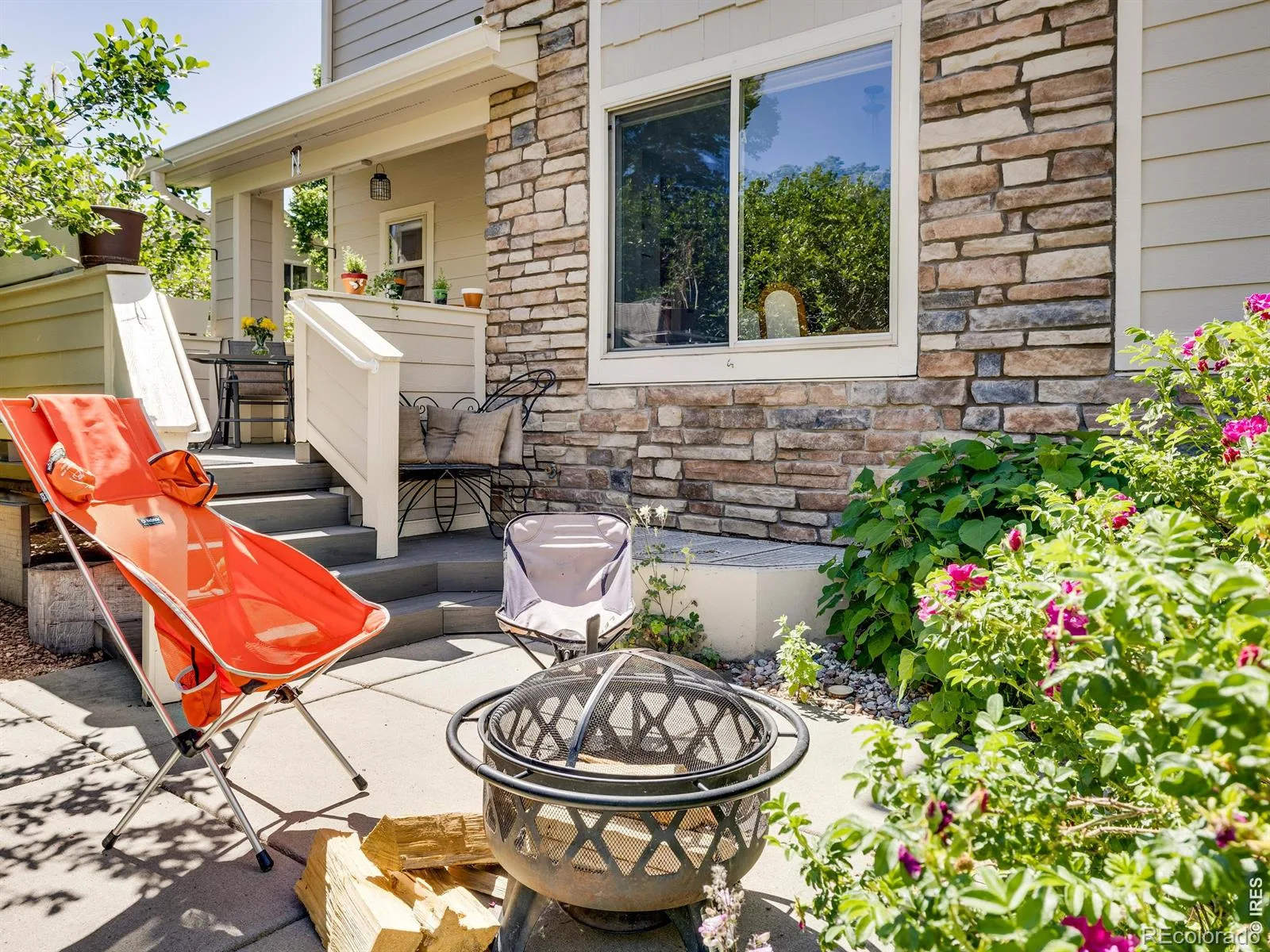 927 Hover Ridge Circle Longmont CO 80501 MLS #RECIR1050951 06092026023429 1600 34
