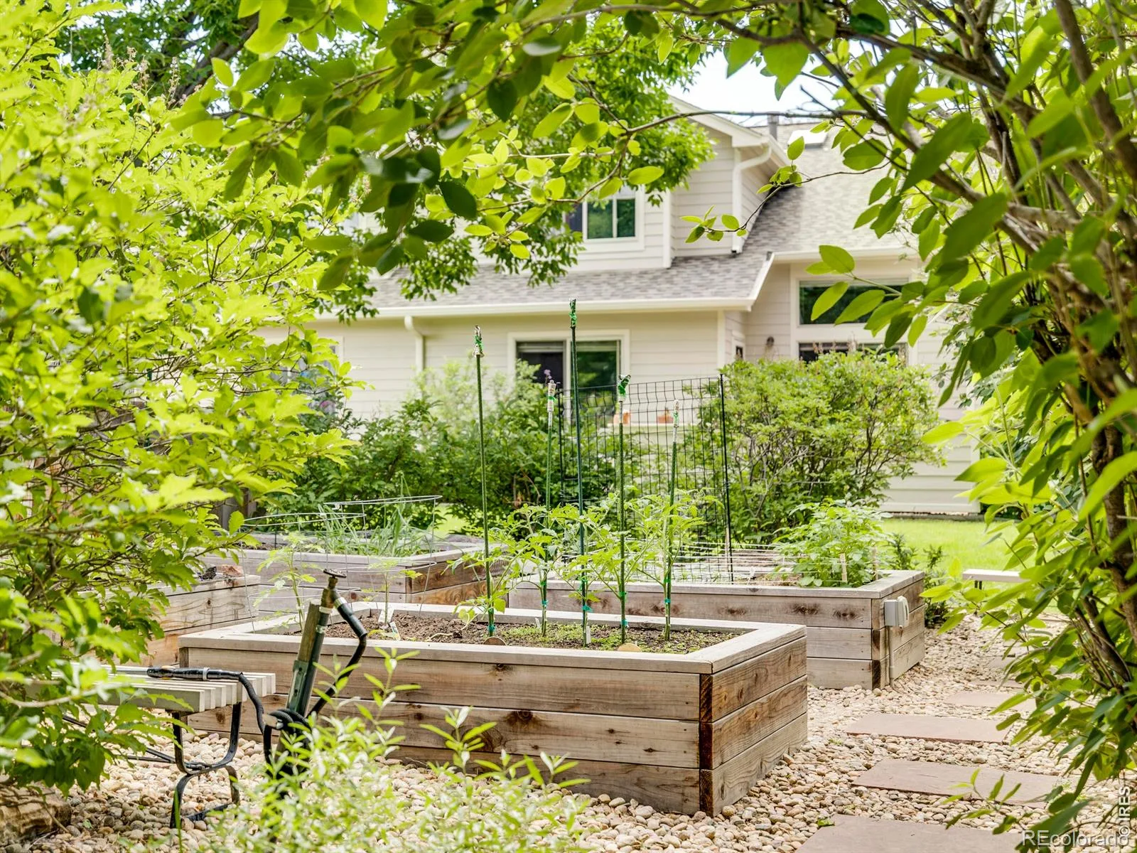 927 Hover Ridge Circle Longmont CO 80501 MLS #RECIR1050951 06092026023429 1600 39