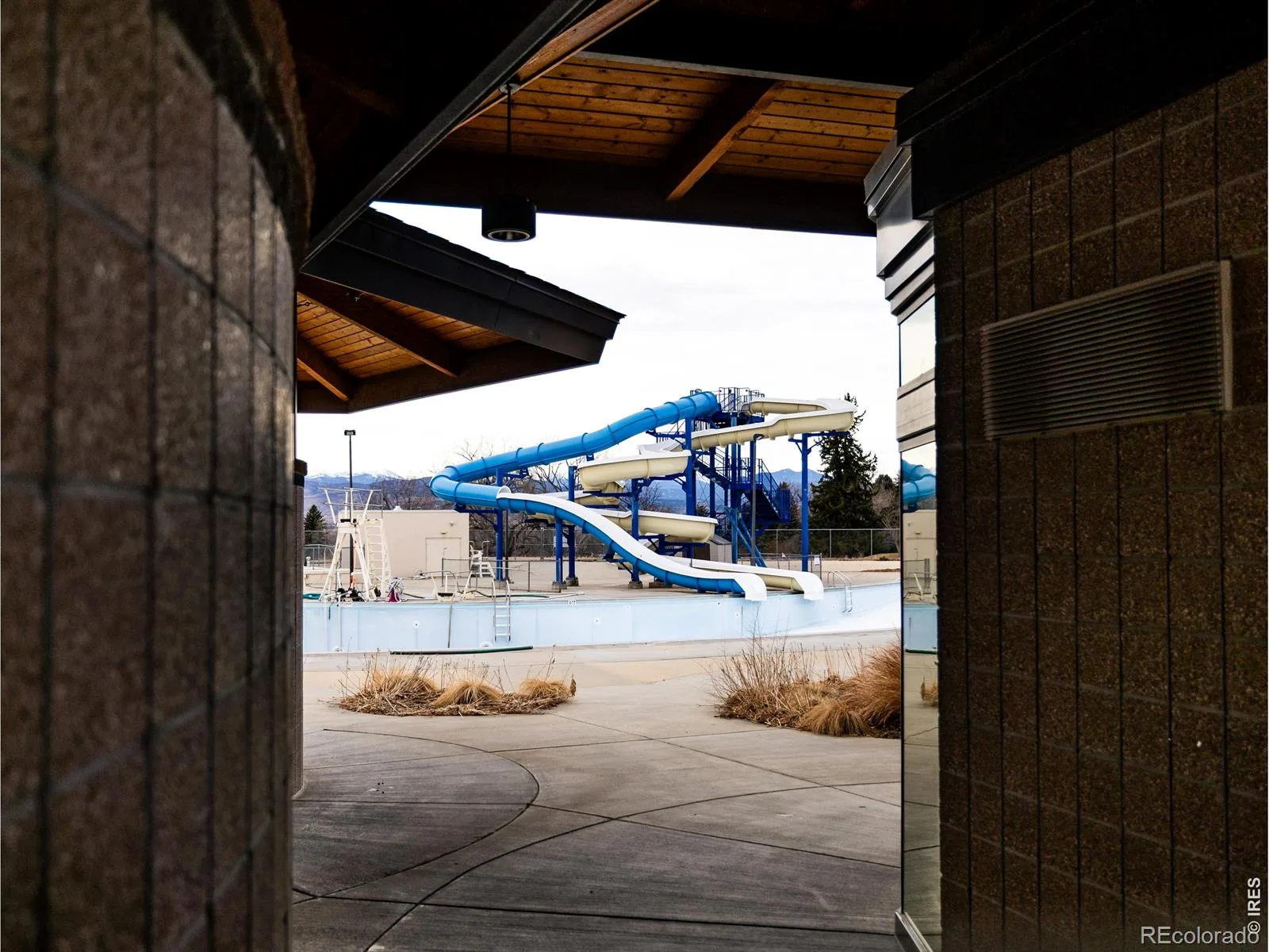 927 Hover Ridge Circle Longmont CO 80501 MLS #RECIR1050951 06092026023429 1600 45
