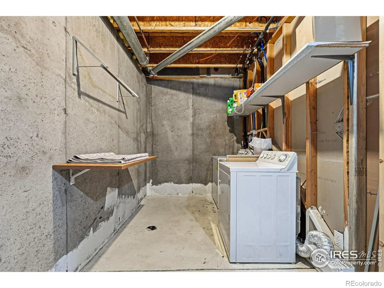 13831 E Stanford Place Aurora CO 80015 MLS #RECIR1050976 02052026221919 1600 32