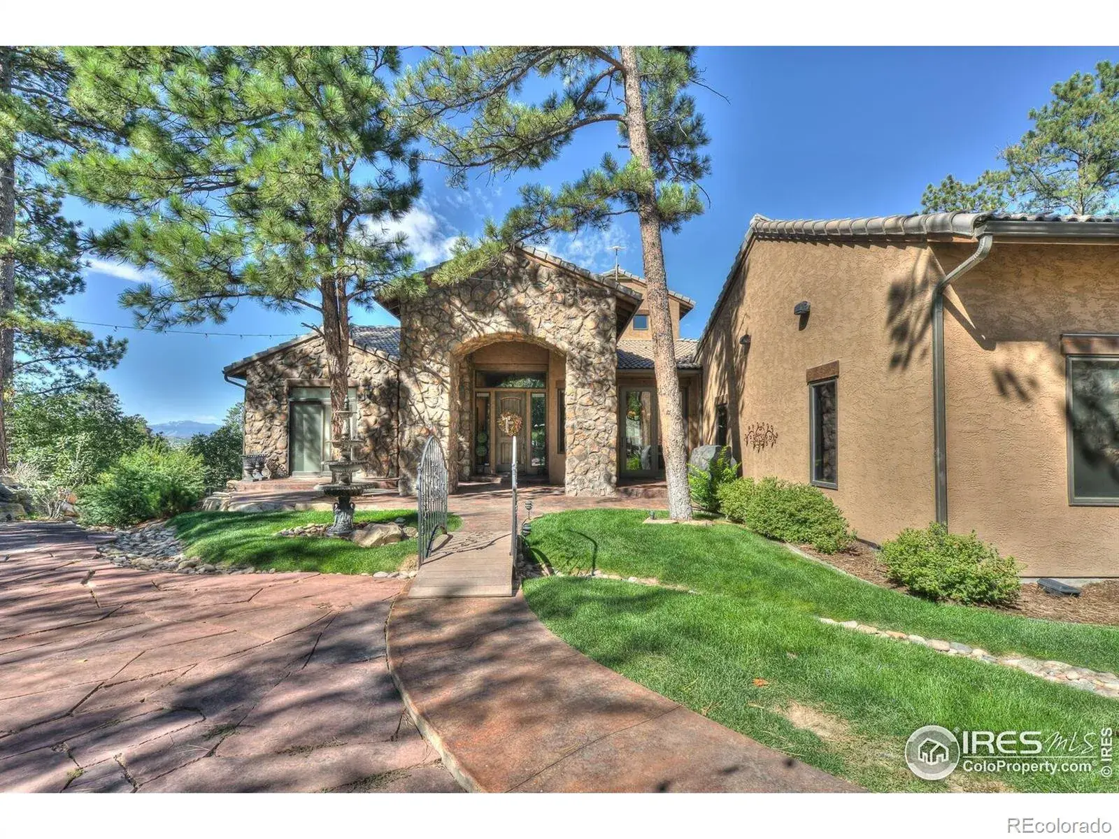 1782 Tulip Tree Place Castle Rock CO 80108 MLS #RECIR1051567 02132026202617 1600 0
