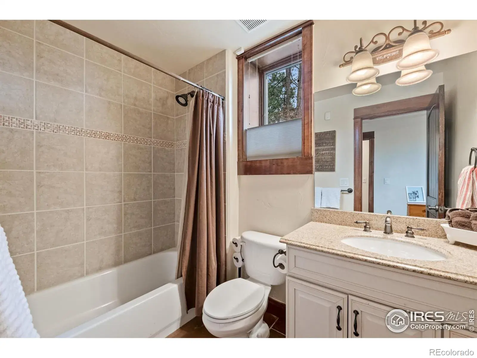 1782 Tulip Tree Place Castle Rock CO 80108 MLS #RECIR1051567 02132026202617 1600 32