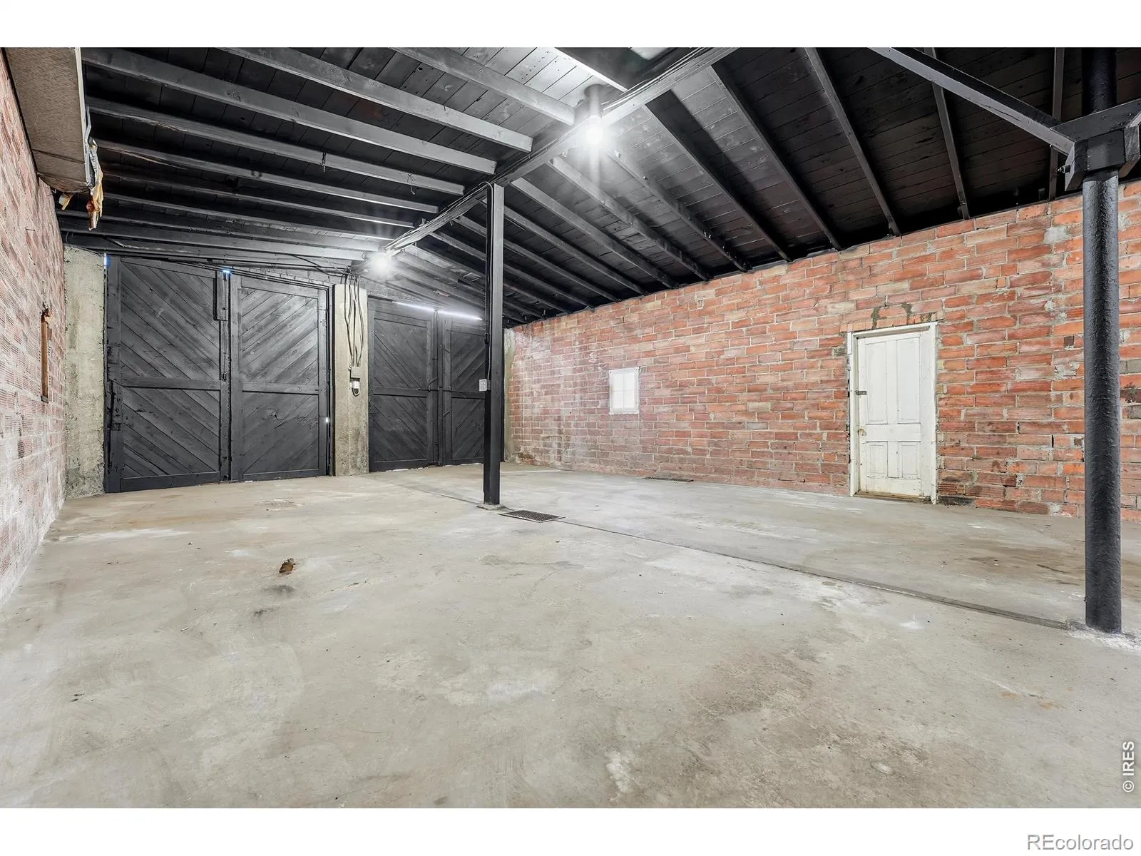 830 Martin Street Longmont CO 80501 MLS #RECIR1051915 05192026204554 1600 36