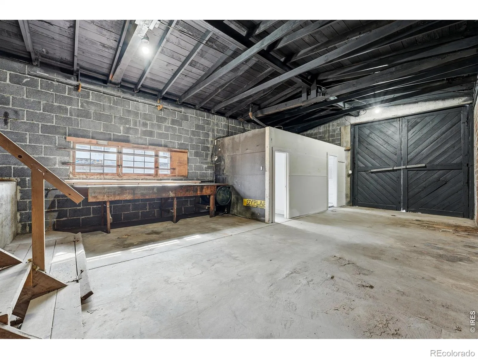 830 Martin Street Longmont CO 80501 MLS #RECIR1051915 05192026204554 1600 40