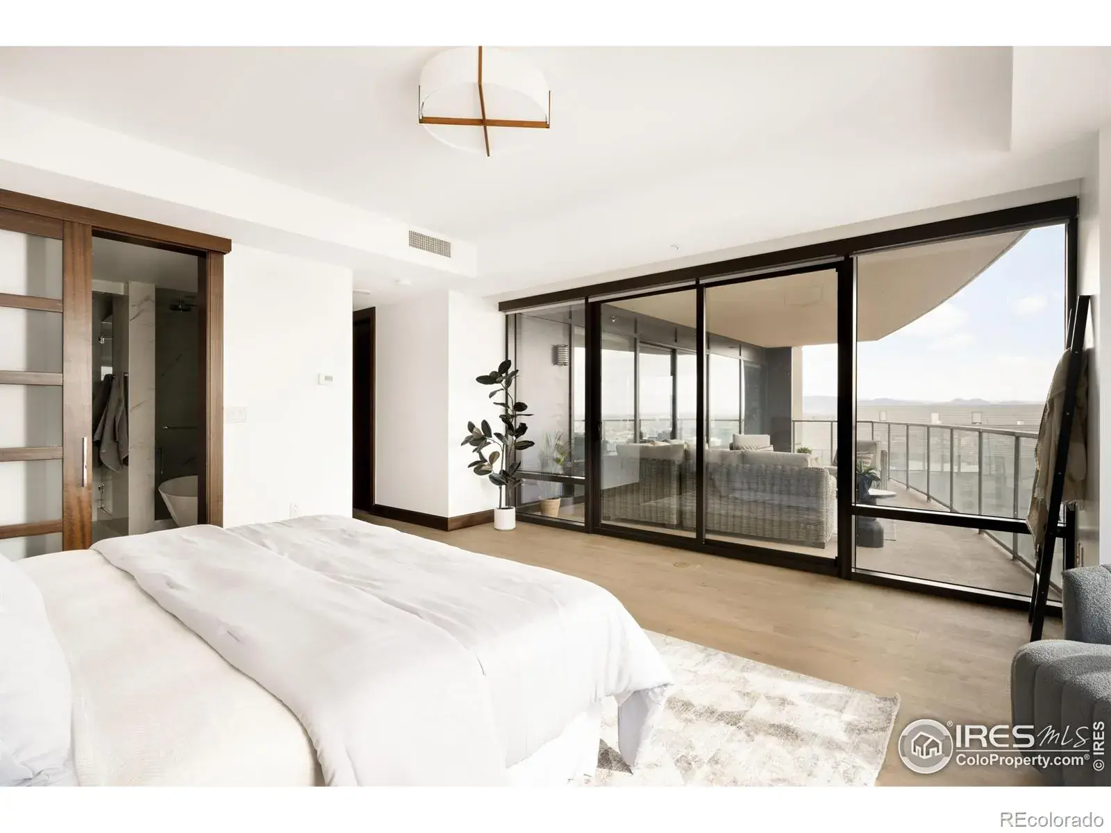 02202026230545 1600 17