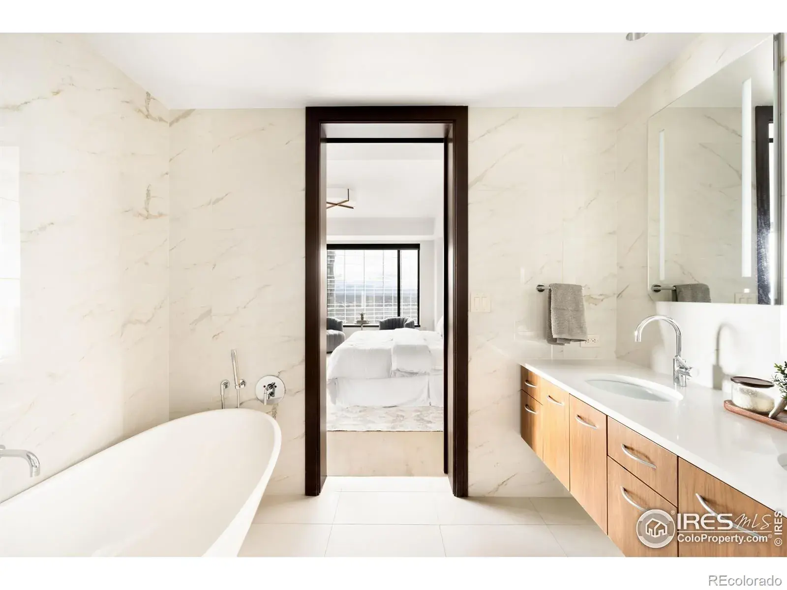 02202026230545 1600 21