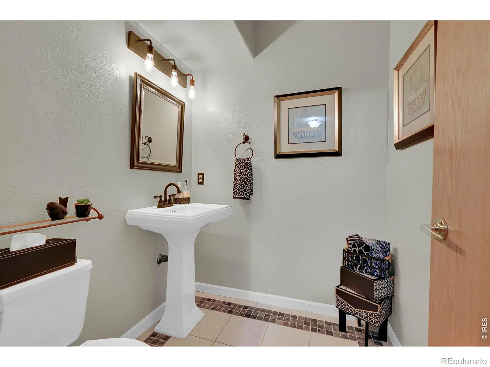 02282026000938 1600 18