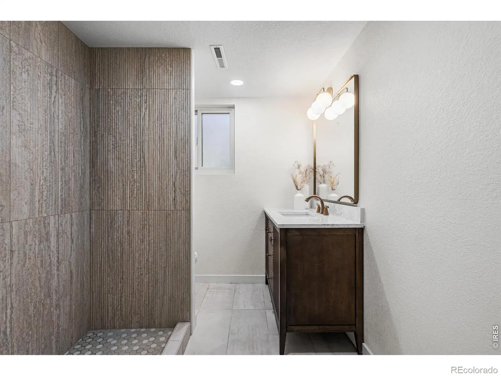 03052026002650 1600 28