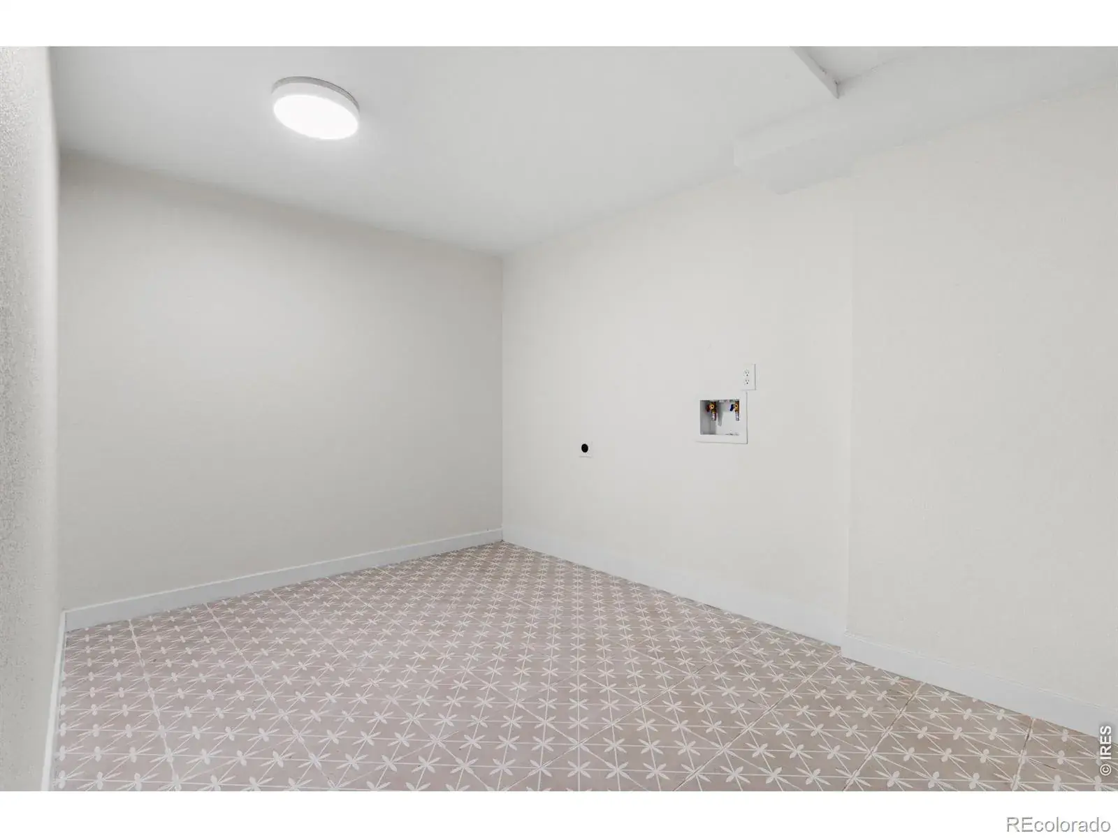 03052026002650 1600 33