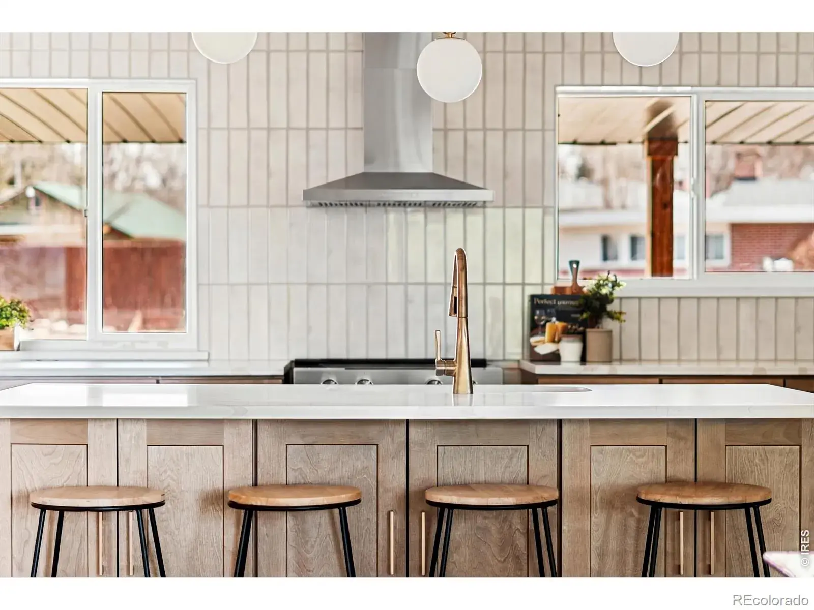 03052026002650 1600 9