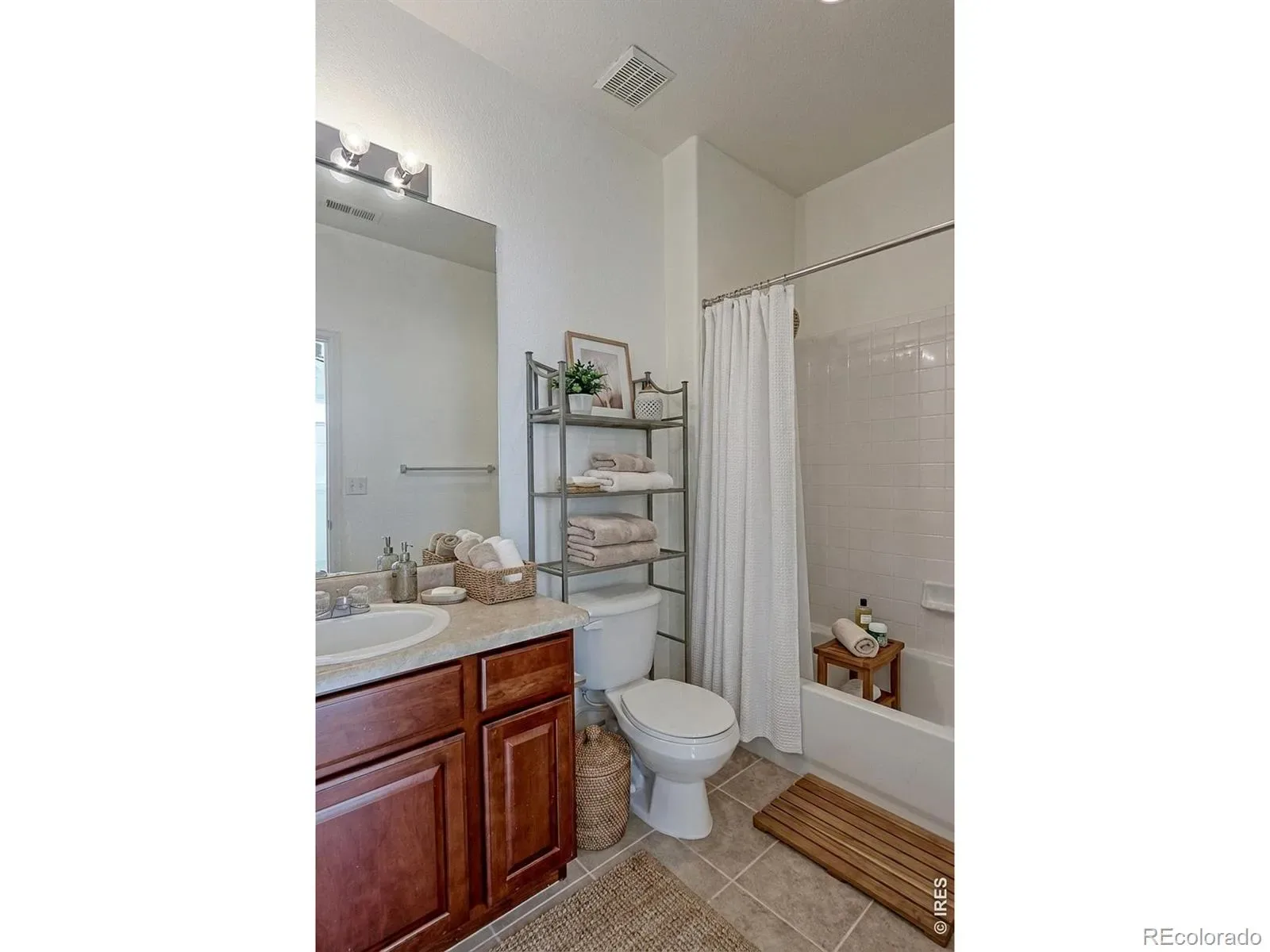 11207 Osage Circle #B Northglenn CO 80234 | MLS #RECIR1052449 03262026234743 1600 24