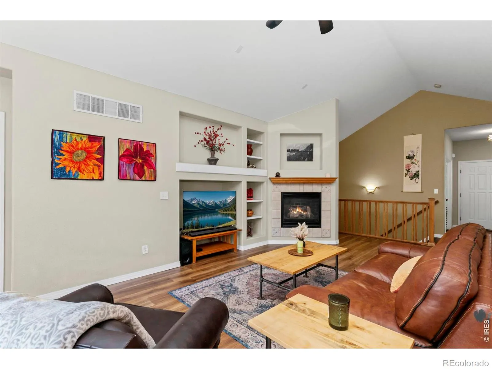 04012026002251 1600 12