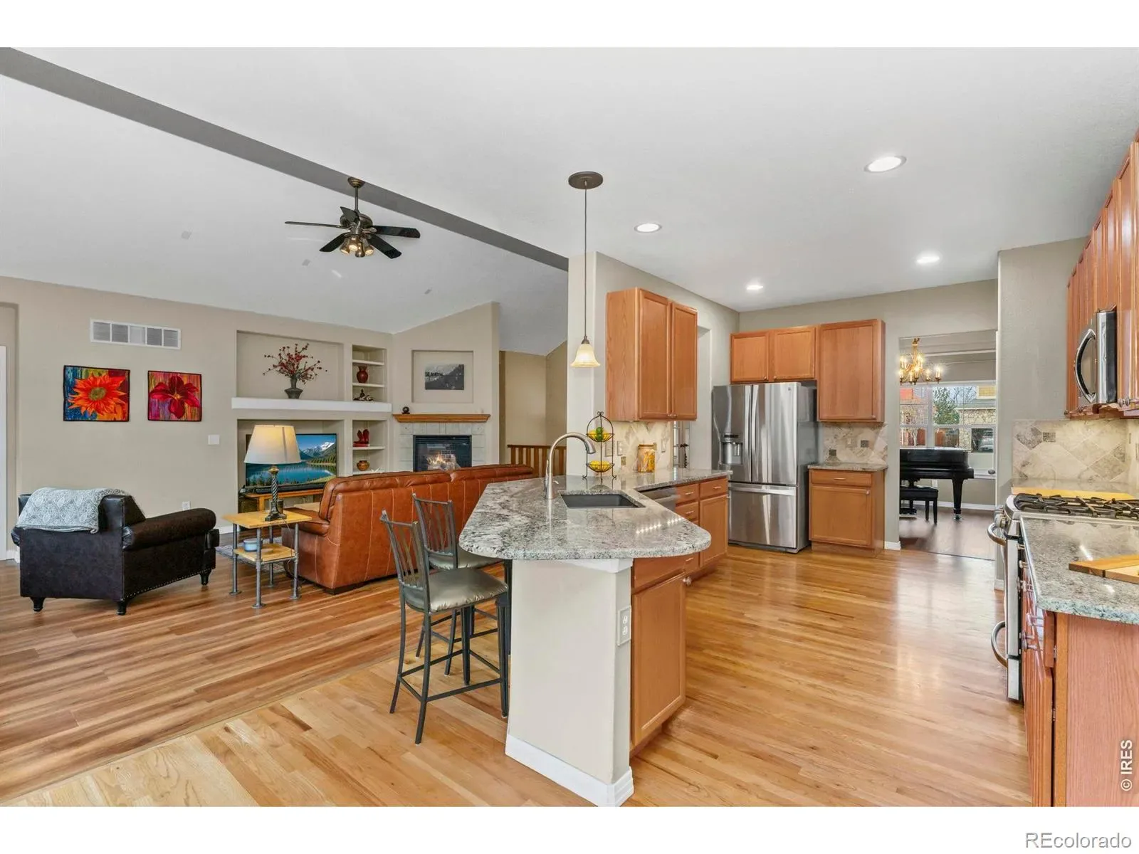 04012026002251 1600 16