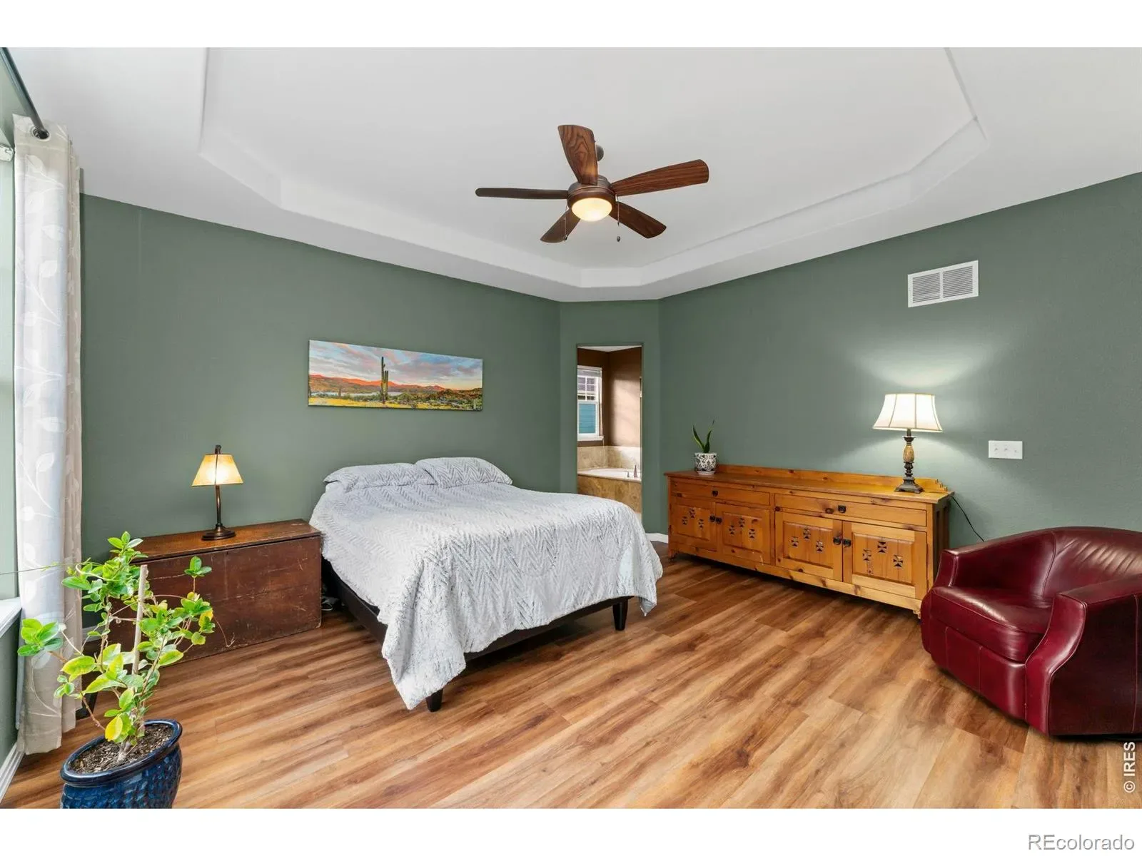 04012026002251 1600 19