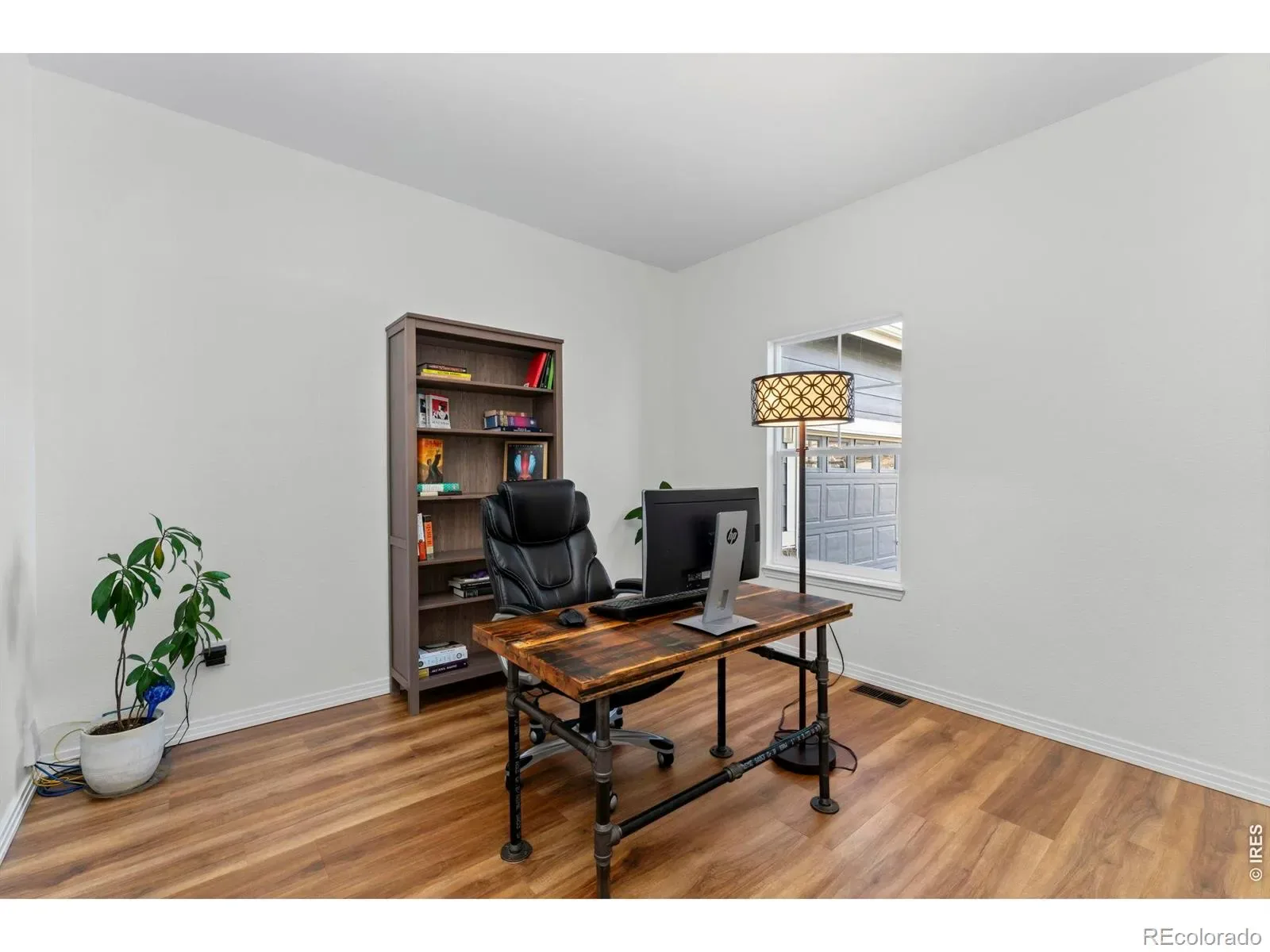 04012026002251 1600 4