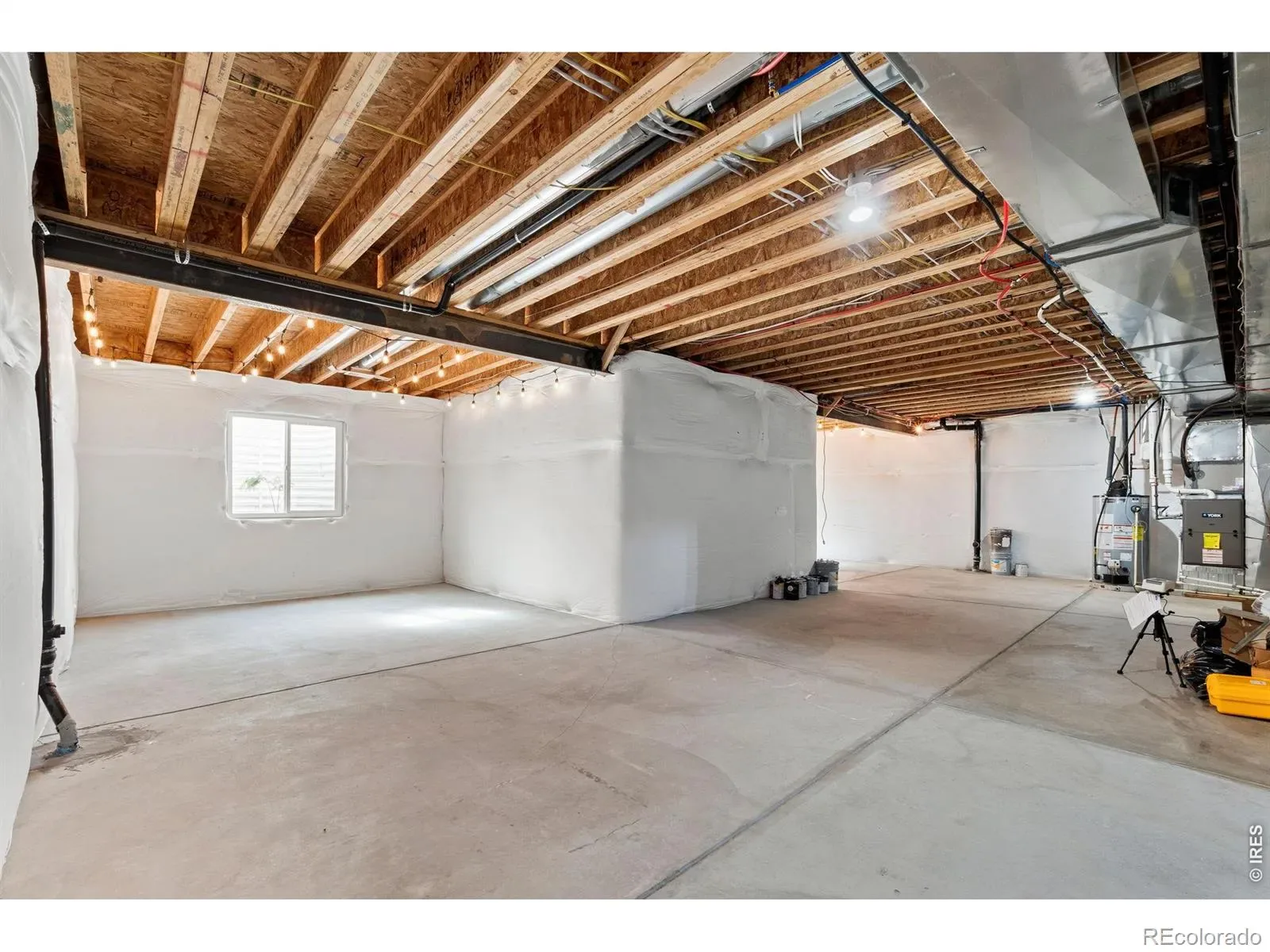 03102026220612 1600 26