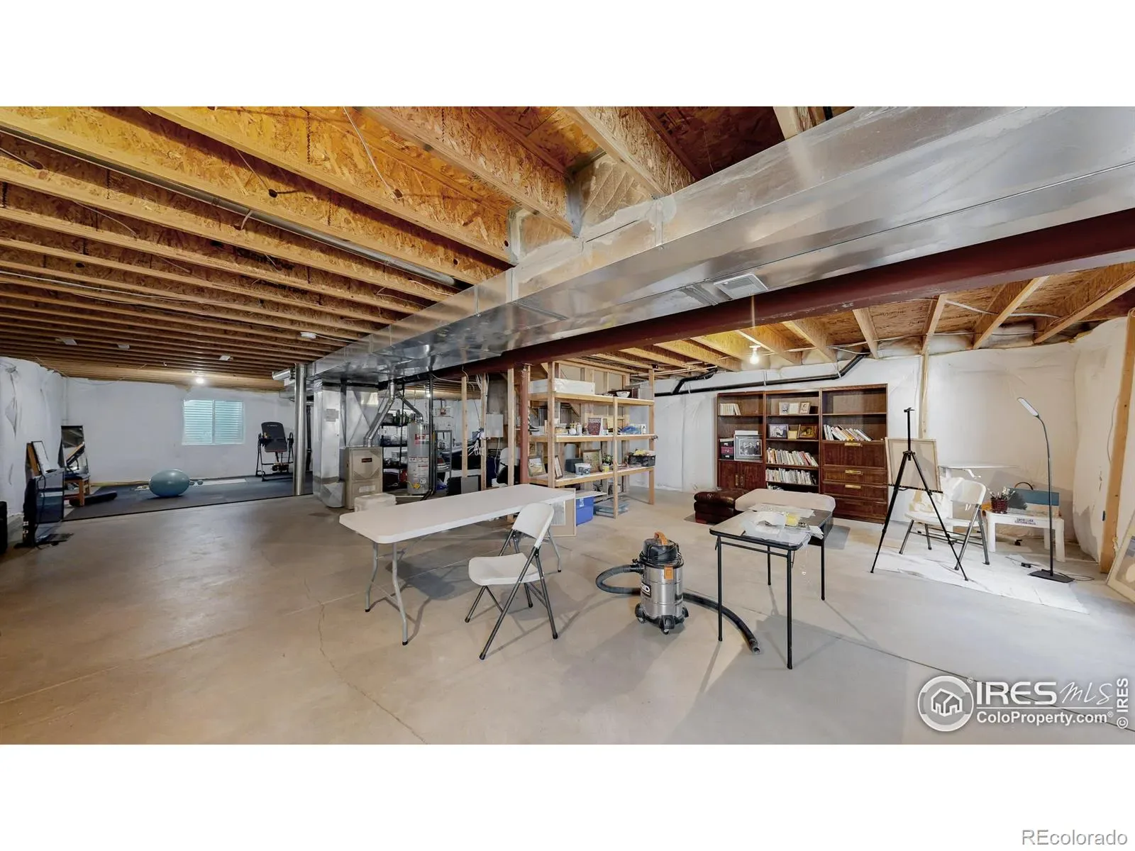 03242026003436 1600 44