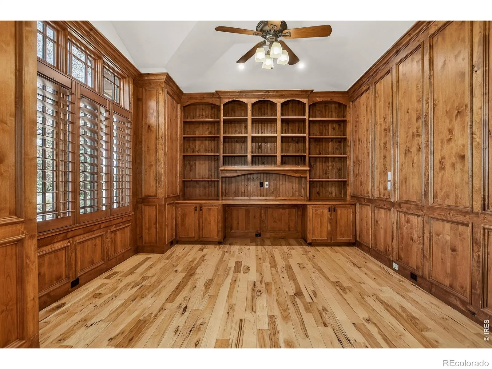 8652 Portico Lane Longmont CO 80503 | MLS #RECIR1052738 08102026163631 1600 17