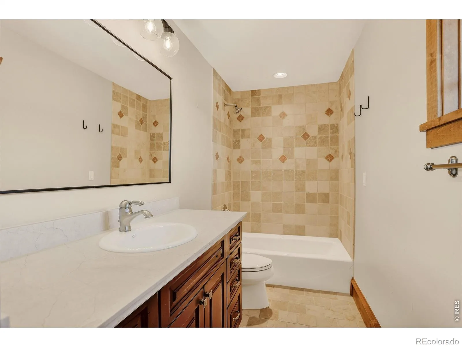 8652 Portico Lane Longmont CO 80503 | MLS #RECIR1052738 08102026163631 1600 31