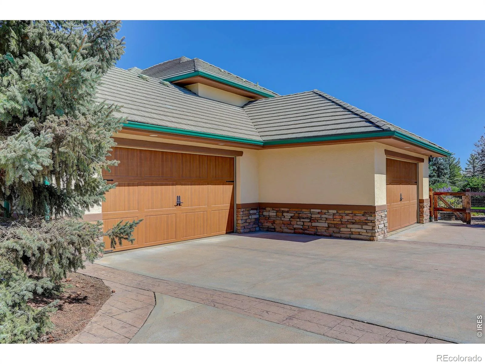 8652 Portico Lane Longmont CO 80503 | MLS #RECIR1052738 08102026163631 1600 33
