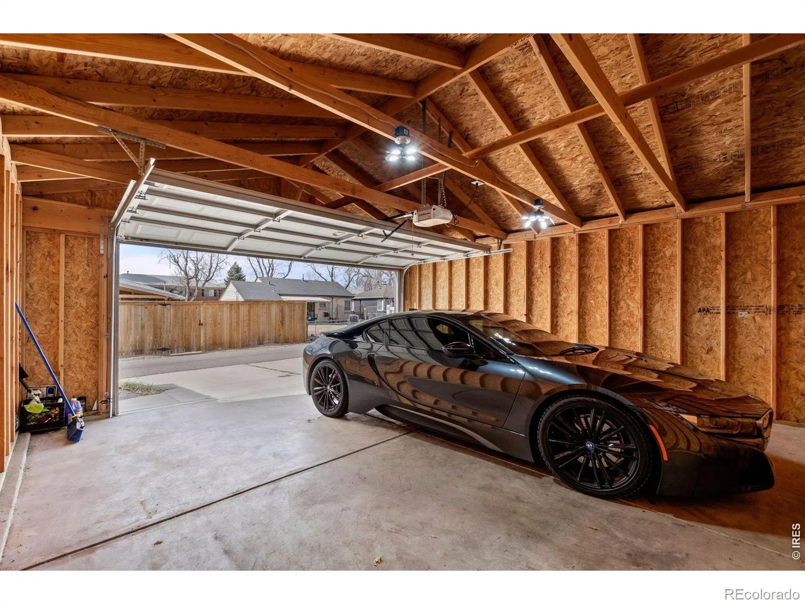 2201 Pontiac Street Denver CO 80207 MLS #RECIR1052766 06092026155826 1600 31