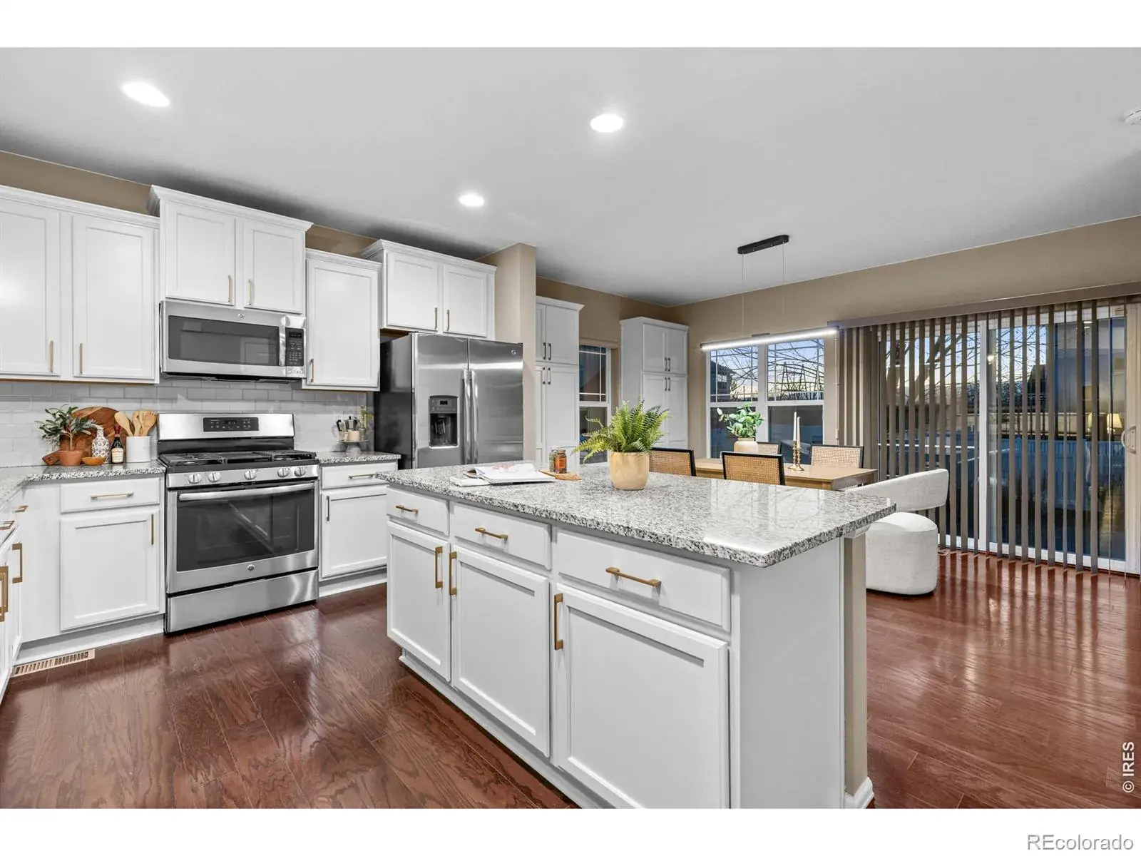 03042026003810 1600 12