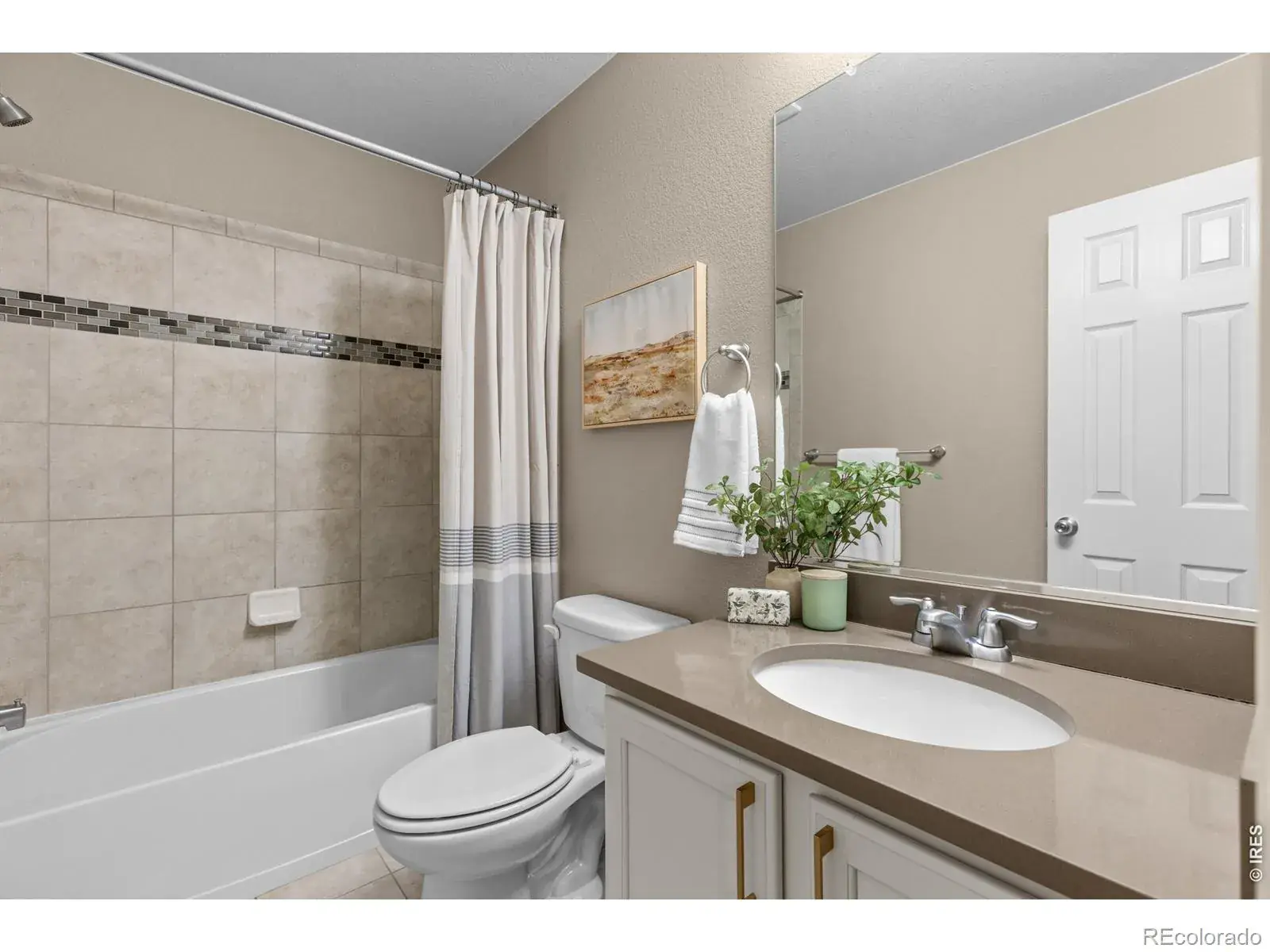 03042026003810 1600 18